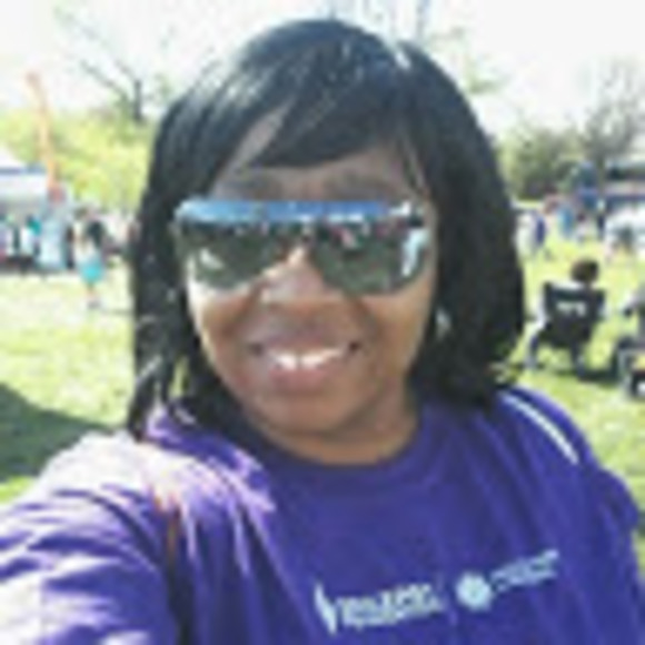 Meet your Posher, Latoya - Picture 1 of 1